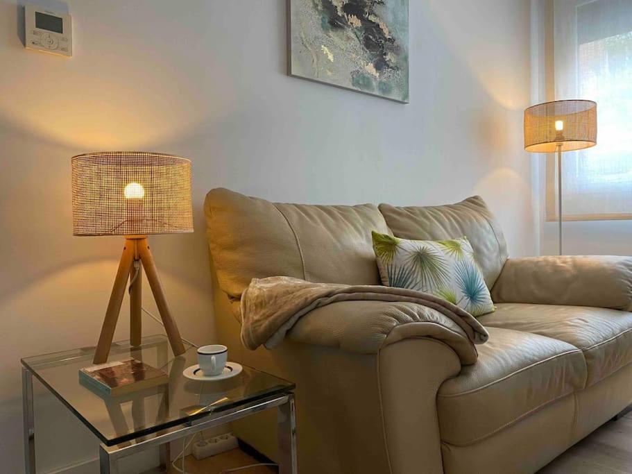 Tu Hogar Temporal En Con Excelente Ubicacion Apartamento Madri